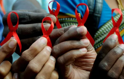 Aprueban preservativo que desactiva VIH y otros virus de transmisión sexual