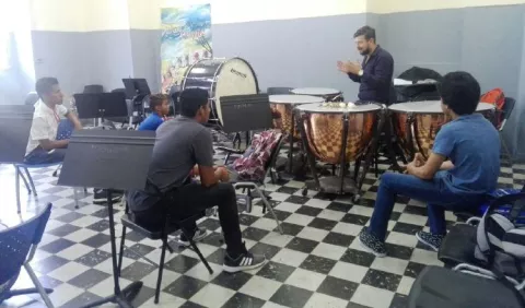 Concierto para apoyar a la niñez