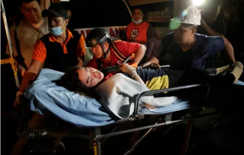 Ascienden a 11 los muertos en el terremoto de magnitud 6.1 en Filipinas