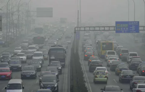 China inventa el seguro "anti-smog" para vacaciones afectadas por la polución