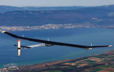  Desvelan hoy el segundo prototipo del primer avión que vuela sin combustible