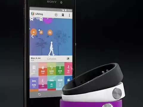 Sony presume de gama alta y presenta una pulsera inteligente
