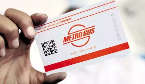 Estudiantes deben reactivar las tarjetas del metrobús