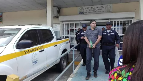 Condenan a 5 años de cárcel a taxista que atropelló a un agente de tránsito