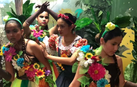 Teatro Infantil Tía Dora presentará dos hermosas obras este fin de semana