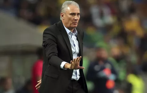 Tite cree que empate ante Panamá fue debido a la falta de Neymar y Vinicius Jr.