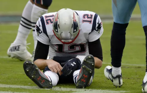 Brees logra marca, Mariota supera a Brady; Rams vuelven al camino ganador