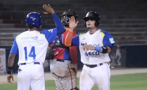 Toros de Herrera buscarán barrer la serie ante Águilas Metropolitanas