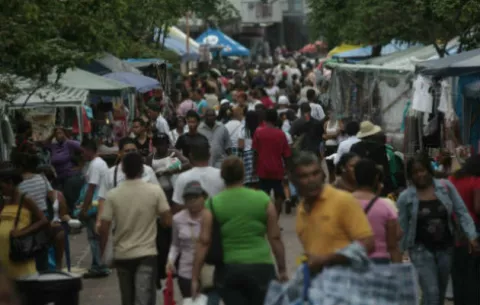 Unos 600 mil trabajadores cobrarán intereses de los décimos tercer mes atrasados