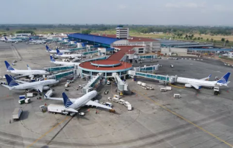 Industria estima que el transporte aéreo de Panamá crezca un 155 por ciento en 20 años