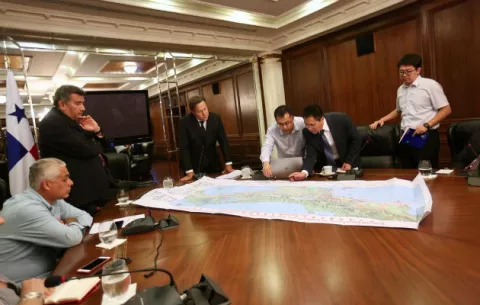 Gobierno de China entregará pronto estudio de factibilidad del tren Panamá-David