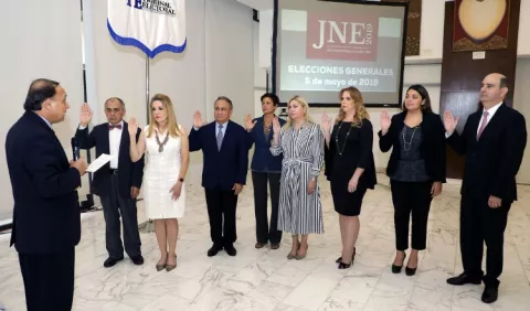 Juramentan a la Junta de Escrutinio para los comicios de 2019
