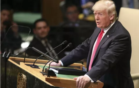 Trump pide ayuda en la ONU para "restaurar la democracia" en Venezuela