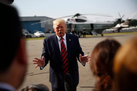 Trump advierte a China que violencia en Hong Kong puede repercutir en acuerdo
