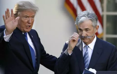 Trump valora despedir al jefe de la Fed tras subida de tipos, según la CNN