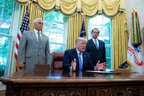Demócratas demandan al Tesoro para acceder a los impuestos de Donald Trump