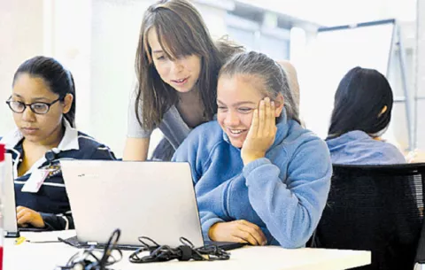Poniendo a los jóvenes en un papel central para generar empleo