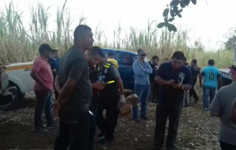 Encuentran vehículo robado en caso de homicidio en Bágala 