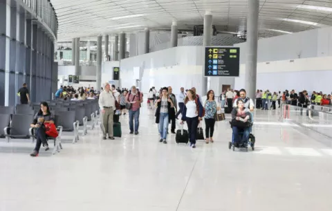 Panamá crea tarjeta de turismo que permite a dominicanos estadía de 30 días