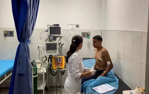 Poblado venezolano de Ureña en escombros y con un centenar de heridos
