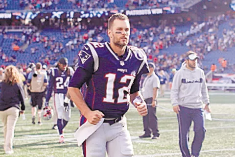 Tom Brady y Drew Brees van por otro récord en la NFL
