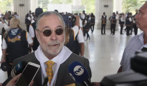 Eduardo Valdés Escoffery dice que solo ha tenido presión externa 'del clima'