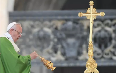 El Vaticano cambia de nuevo al portavoz y elige al italiano Matteo Bruni