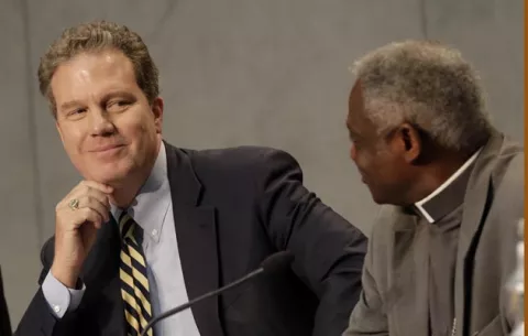 Renuncia sorpresivamente el portavoz del Vaticano Greg Burke