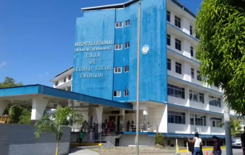 Venezolana muere tras lanzarse de un puente vehicular en Chiriquí
