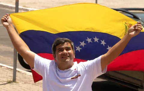Venezolanos en varios países marchan y exigen la salida de Maduro del poder