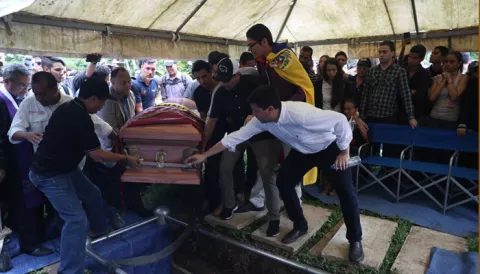 Casa Blanca condena "implicación" de Gobierno de Maduro en muerte de opositor