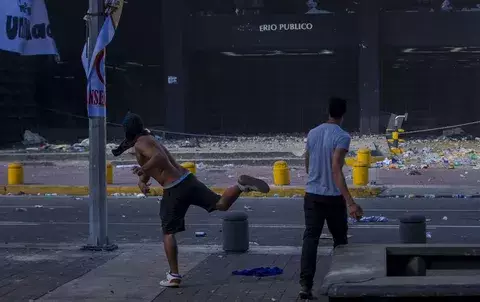 Venezuela: al menos dos muertos y varios heridos, tras masiva marcha