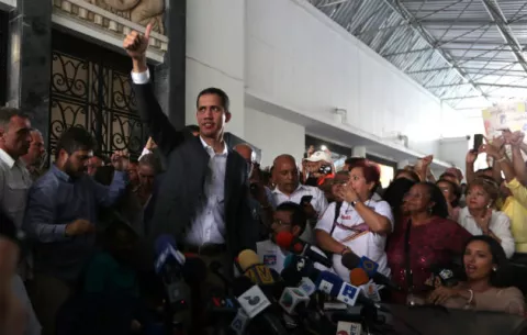 Guaidó anuncia un paro escalonado en la administración pública de Venezuela