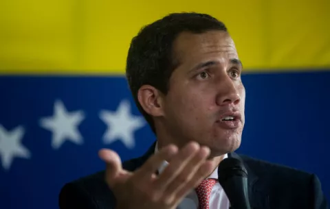 Guaidó denuncia la detención de dos miembros de su equipo de seguridad