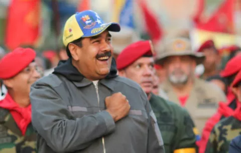Maduro califica de "festín de odio" la reunión de Trump con Duque