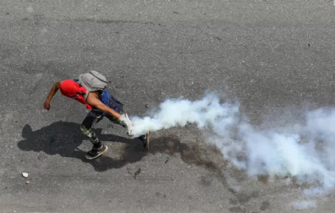 Mueren dos adolescentes, lo que lleva la cifra a cuatro fallecidos durante las protestas opositoras en Venezuela