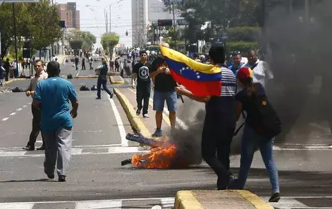 Ministra venezolana confirma un muerto en ataque a una cooperativa
