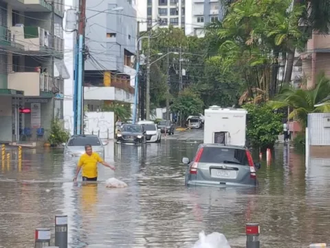 Se vuelve a inundar la Vía Argentina y otros puntos de la ciudad capital