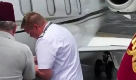 Niño afectado por deflagración en Ph Costa Mare es trasladado a los Estados Unidos