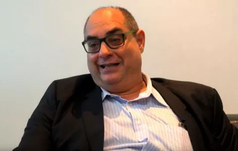 Víctor Sánchez Urrutia: La sed del conocimiento la lleva en el ADN, después la fotografía