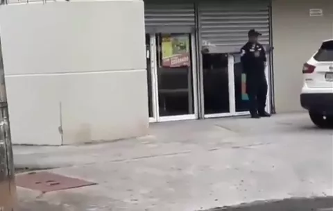 Sujeto roba y viola a  dos dependientes de un local comercial ubicado en Juan Díaz