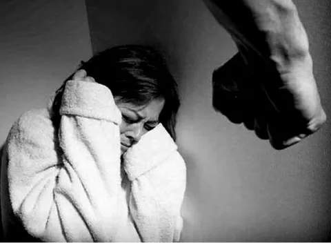 Detienen  a hombre que agredió a su mujer que estaba embarazada