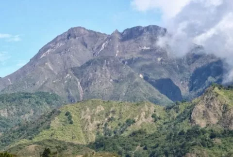 Ambientalistas rechazan construcción de carretera por el Volcán Barú impulsada por el Gobierno