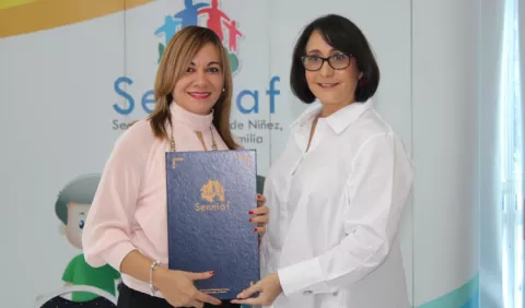 Convenio para dar apoyo a madres adolescentes   