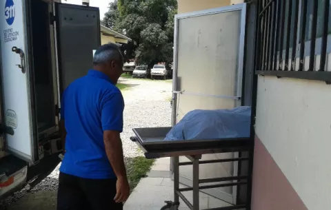 Indígena es encontrado sin vida a orillas de la vía en el sector de Elicone, Volcán