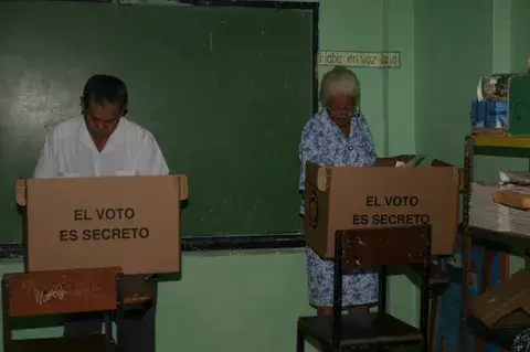 Dirigentes políticos exigen cumplimiento del Pacto Ético