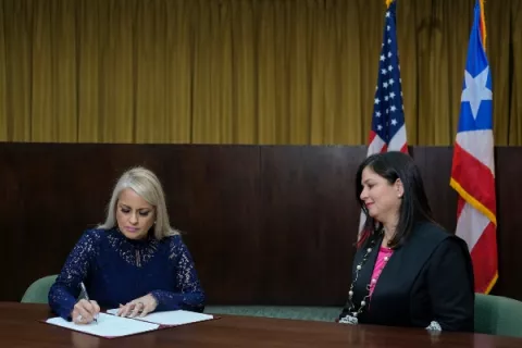 Un dictamen de ley lleva a Wanda Vázquez, a la gobernación de Puerto Rico