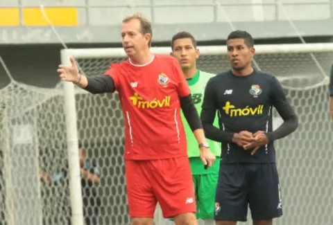 Gary Stempel dice que sigue con la selección de Panamá