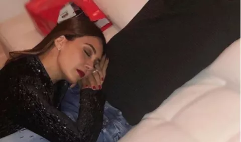 Critican fotografía de William Levy y su esposa 
