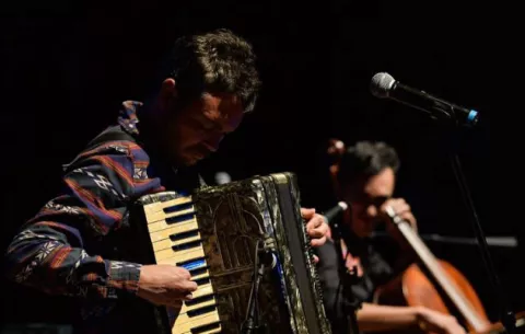 Tienen una cita musical con el dúo francés Du Oud